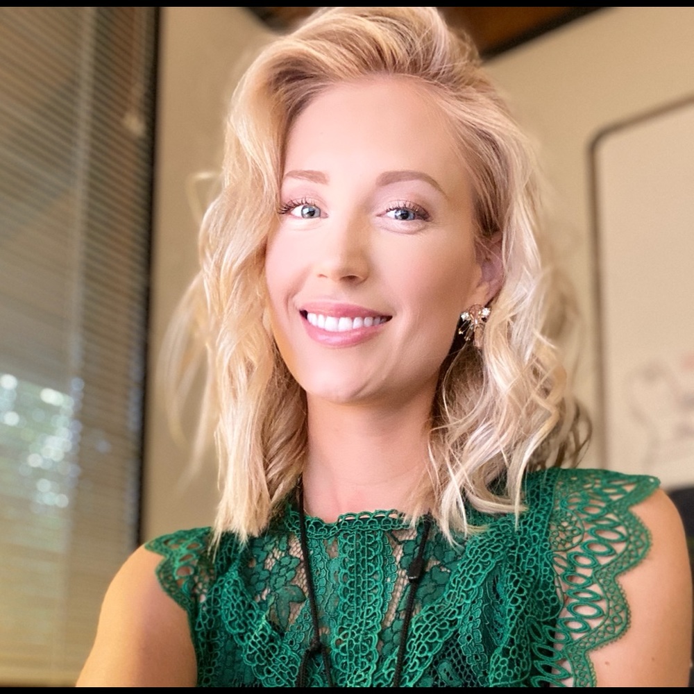 Meet your Posher, Shaina